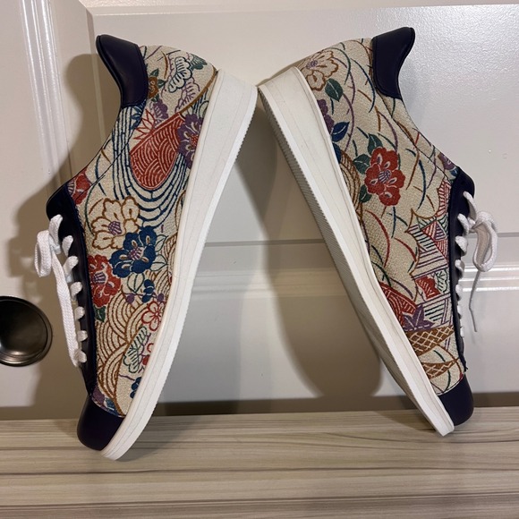 Tokyo Kimono Sneakers in Purple Orchid 003K (2023) - Picture 4 of 16